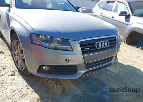 2011 Audi A4 2.0T Premium z USA, uszkodzony, nr VIN WAUSFAFL1BA009217